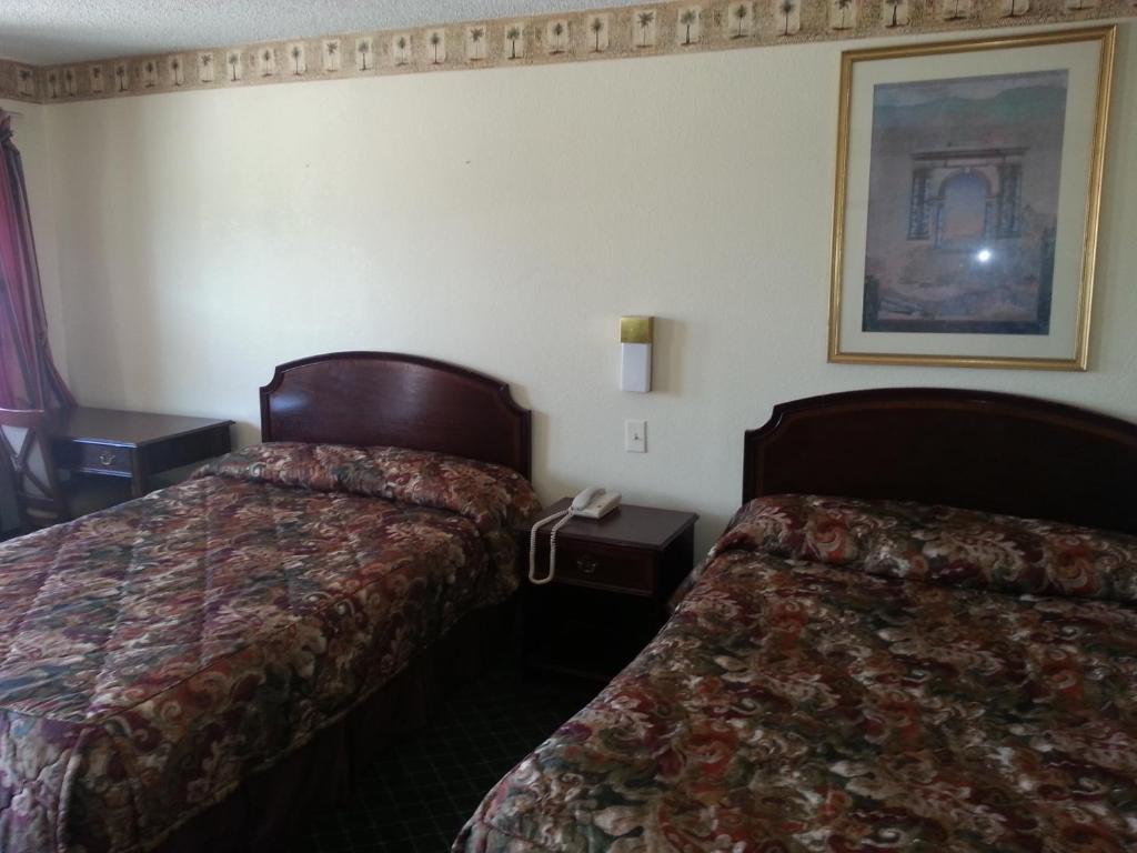 Tahlequah Motor Lodge Room photo